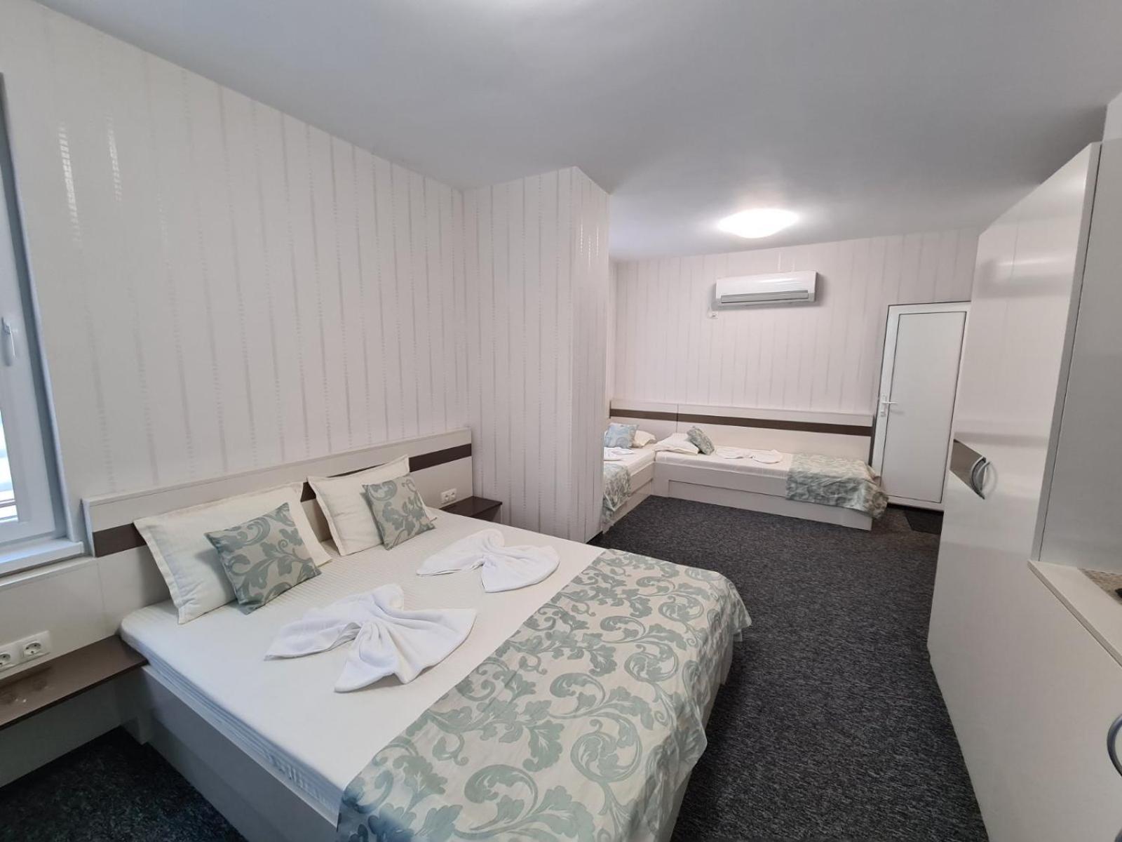 Villa Yanevi 라브다 외부 사진