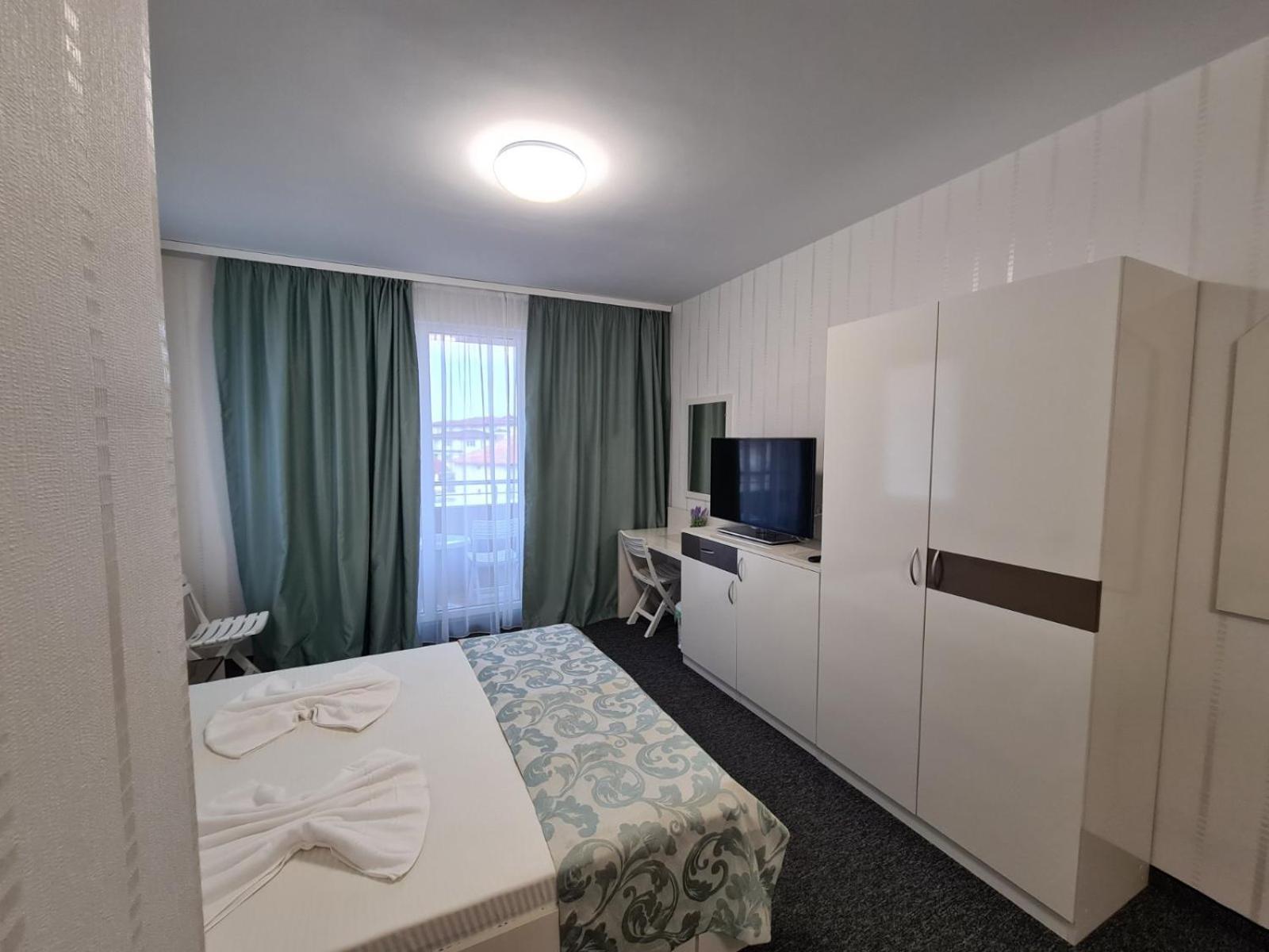 Villa Yanevi 라브다 외부 사진