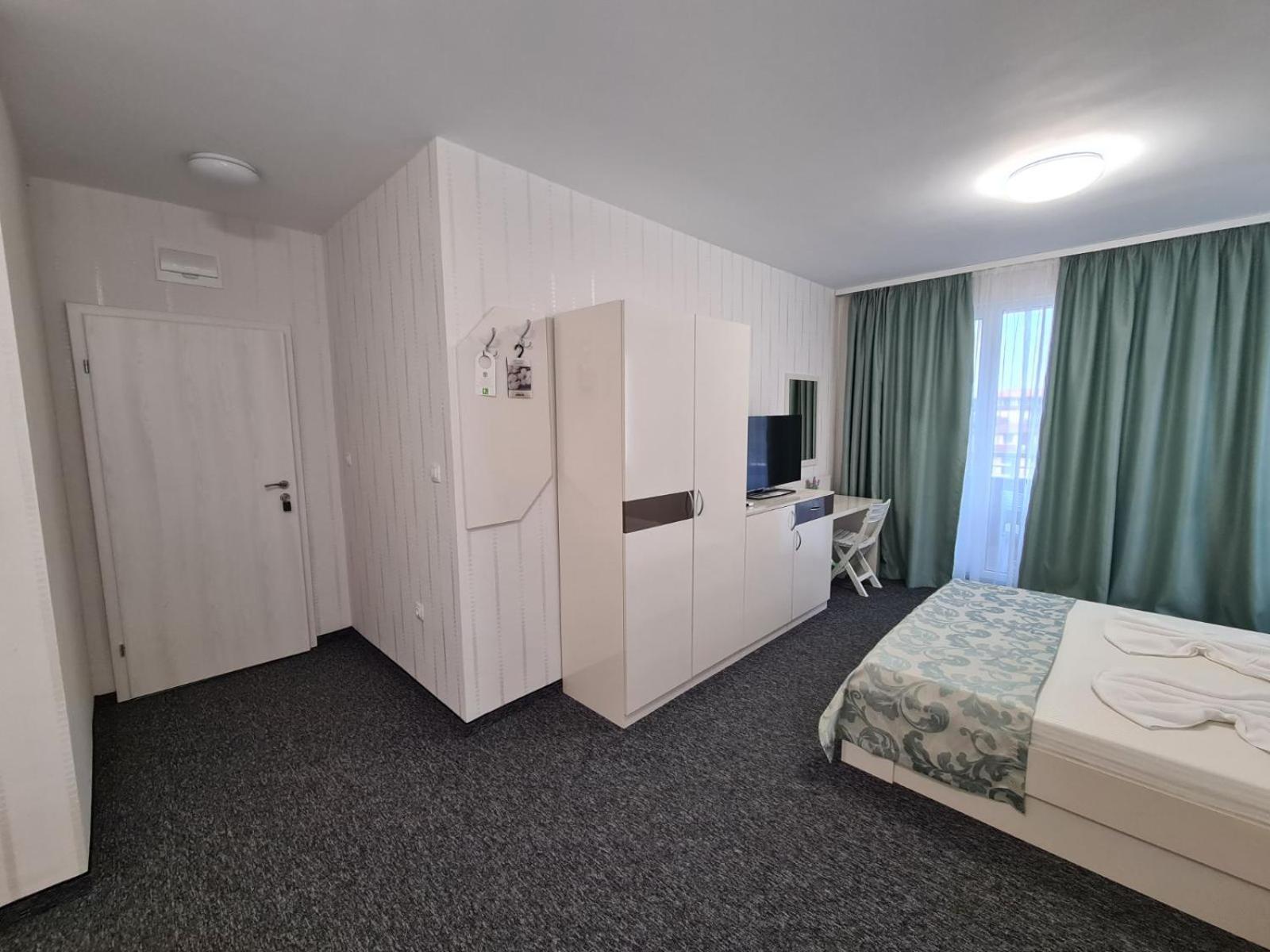 Villa Yanevi 라브다 외부 사진
